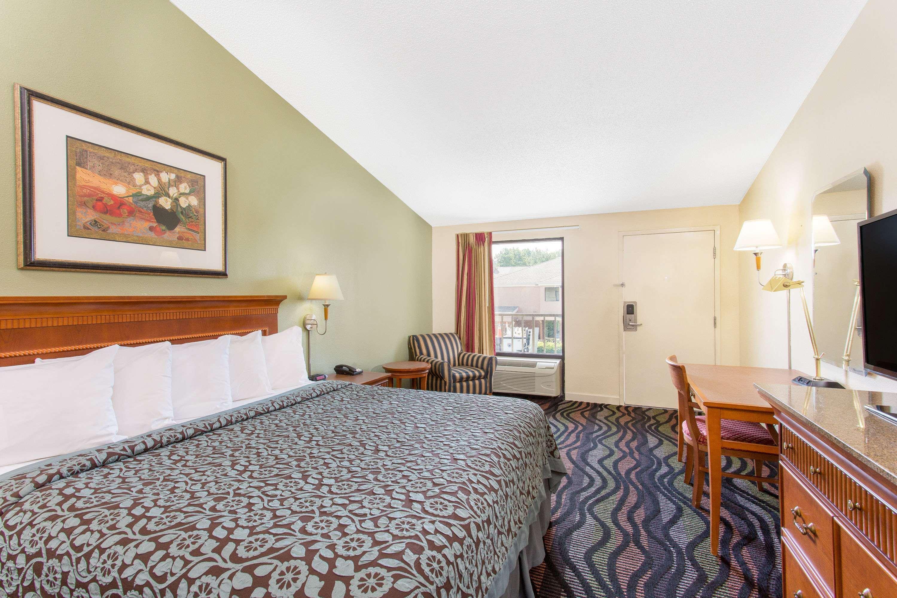 Days Inn By Wyndham Florence/I-95 North Bagian luar foto