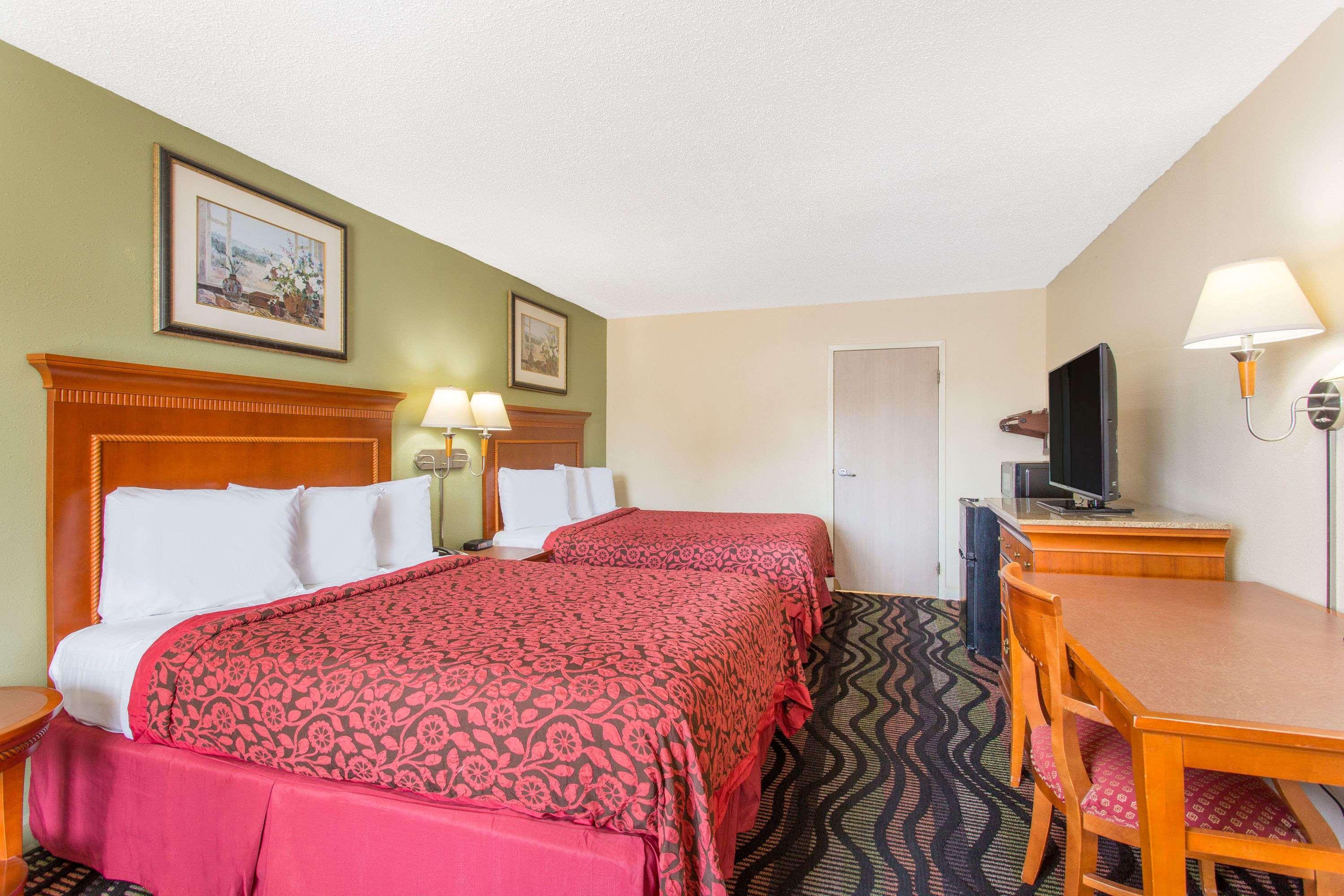 Days Inn By Wyndham Florence/I-95 North Bagian luar foto
