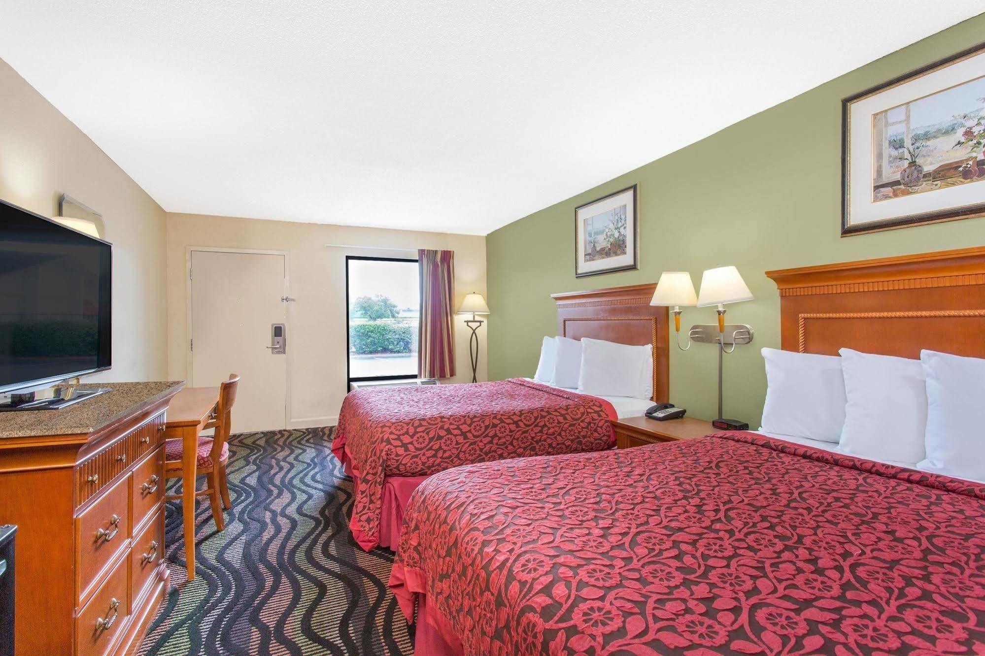 Days Inn By Wyndham Florence/I-95 North Bagian luar foto